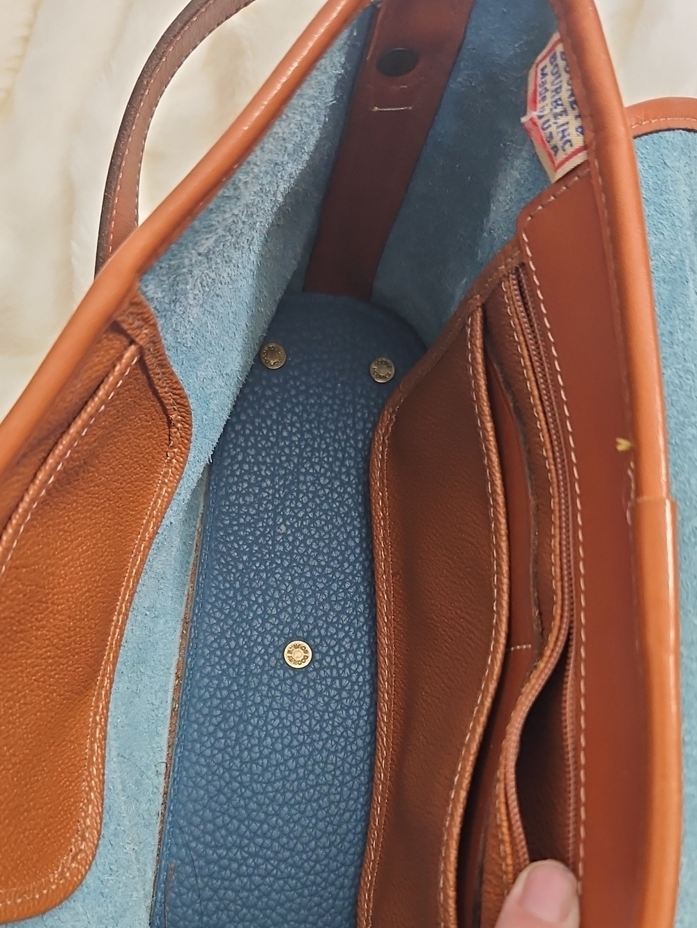 Vintage Dooney & Bourke East West Shoulder Bag Blue Pebbled Leather Tan Trim R17 - Picture 10 of 13